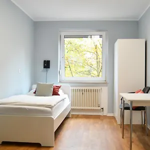 1, 2, Sleep Messe Norimberga